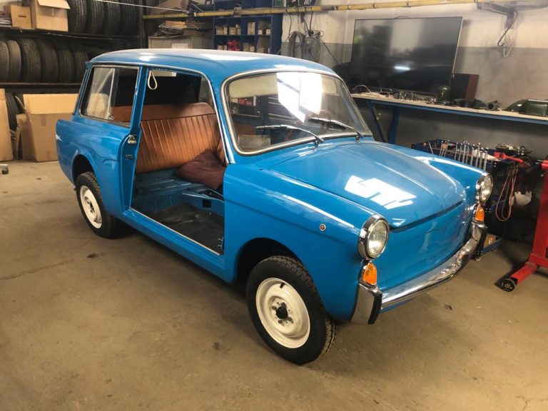 Autobianchi Panoramica blue 1969 restoration