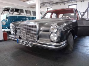 Mercedes 280SE W108 Limousine restoration